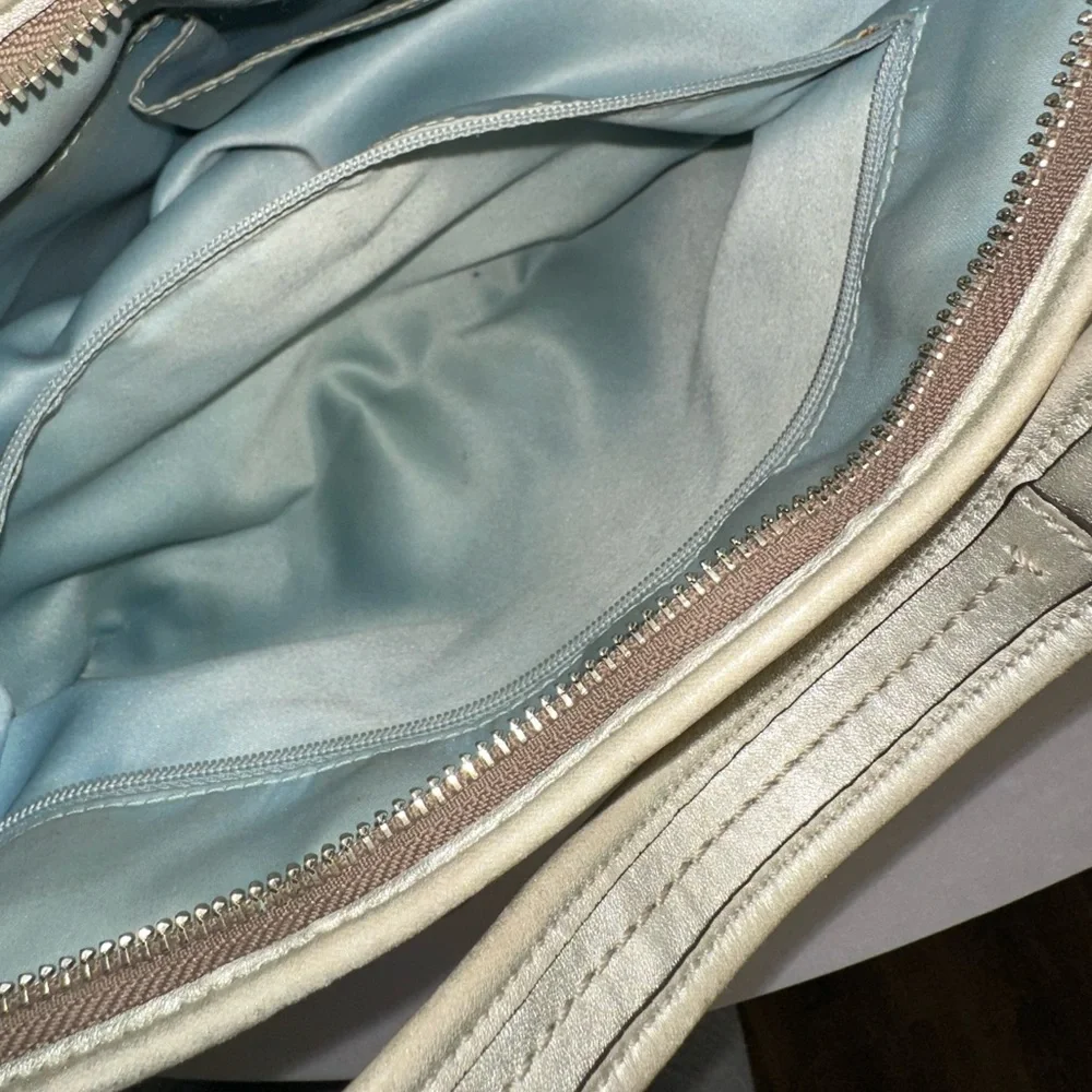 Coach •  Vintage Gold Shoulder Hobo Ergo Pleated Purse • Leather Bag - Picture 8 of 11